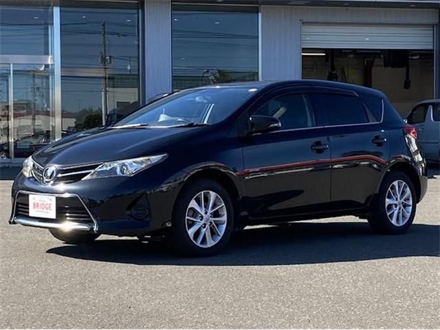 TOYOTA AURIS 4WD 2014