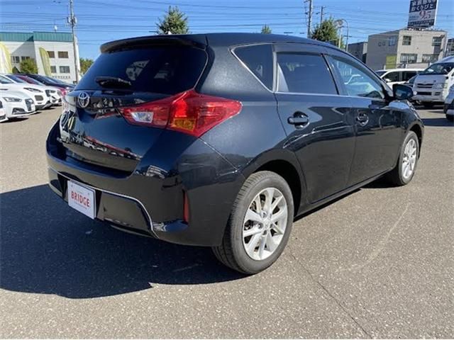 TOYOTA AURIS 4WD 2014