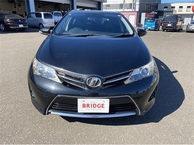 TOYOTA AURIS 4WD 2014