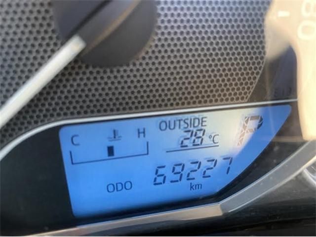 TOYOTA AURIS 4WD 2014