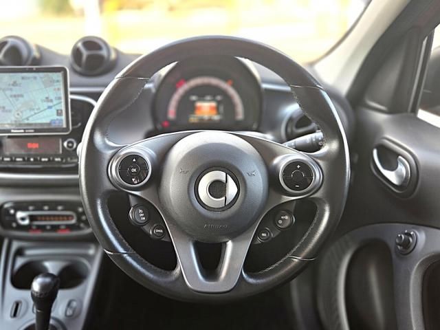 MCC SMART FORFOUR 2017