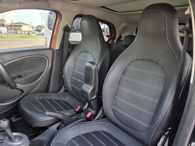 MCC SMART FORFOUR 2017