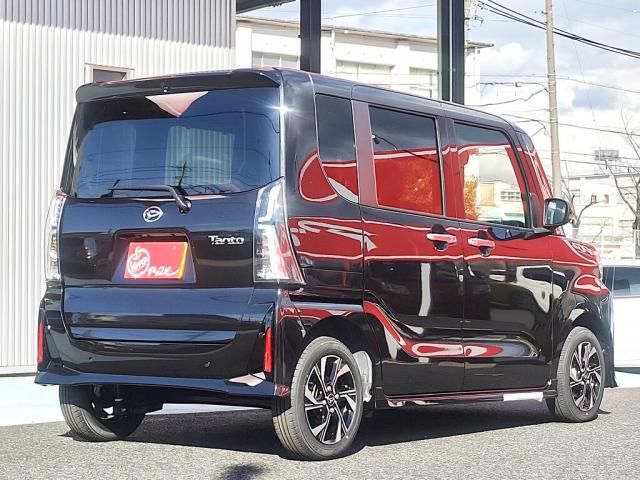 DAIHATSU TANTO CUSTOM 2025