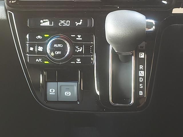 DAIHATSU TANTO CUSTOM 2025