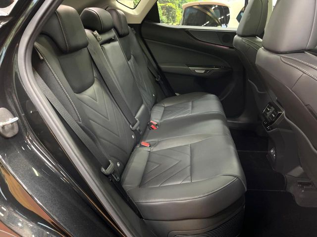 TOYOTA LEXUS NX350h 2023