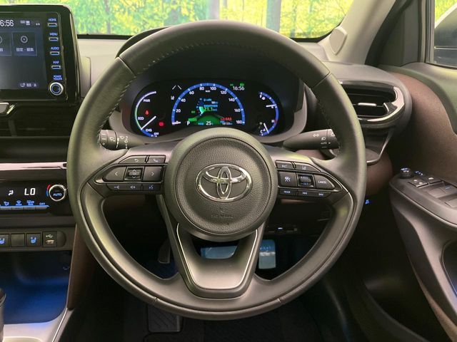 TOYOTA YARIS CROSS HYBRID 2021