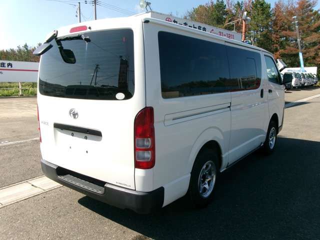 TOYOTA HIACE van 4WD 2016