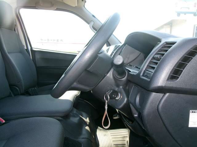 TOYOTA HIACE van 4WD 2016