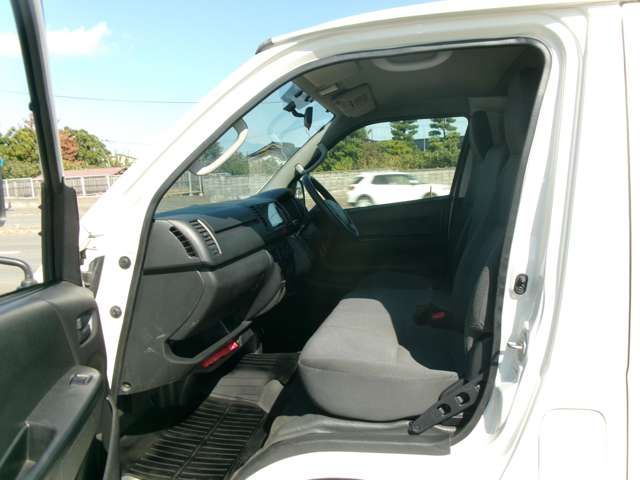 TOYOTA HIACE van 4WD 2016