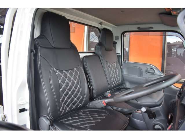 ISUZU ELF 2015