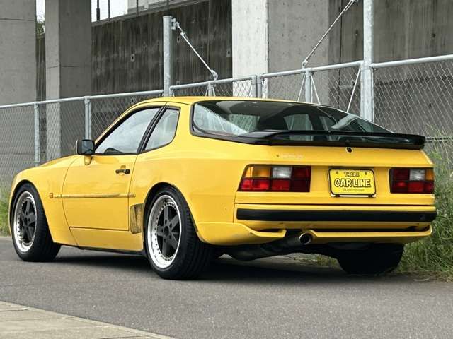 PORSCHE PORSCHE 944 1991