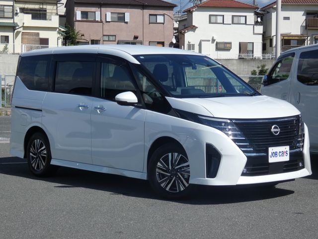 NISSAN SERENA  WG 2025