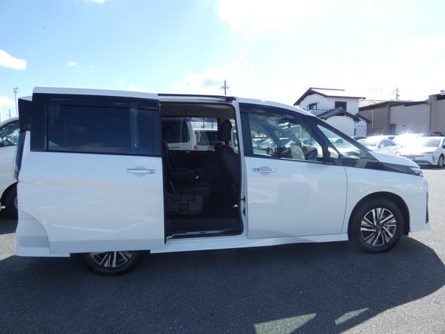 NISSAN SERENA  WG 2025