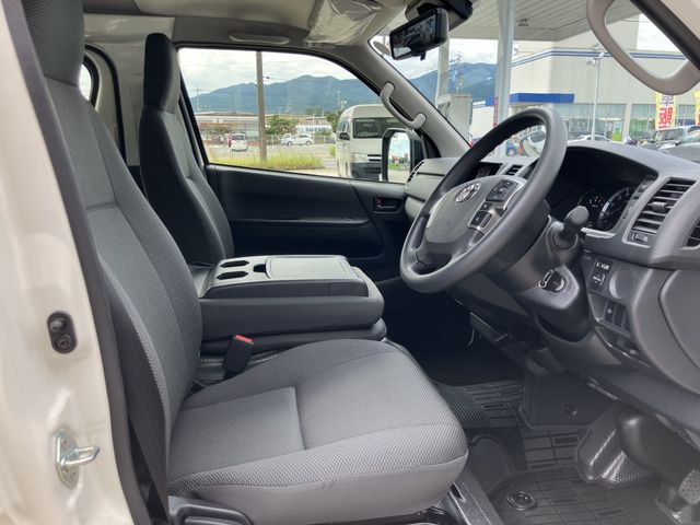 TOYOTA HIACE van 1.15t 2WD 2025