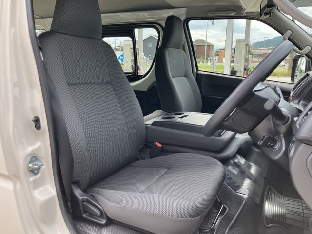 TOYOTA HIACE van 1.15t 2WD 2025