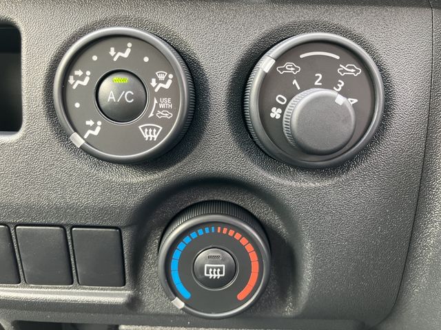 TOYOTA HIACE van 1.15t 2WD 2025