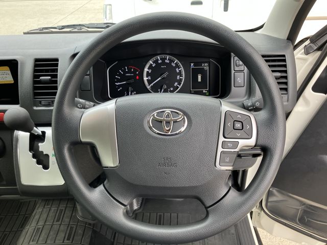 TOYOTA HIACE van 1.15t 2WD 2025