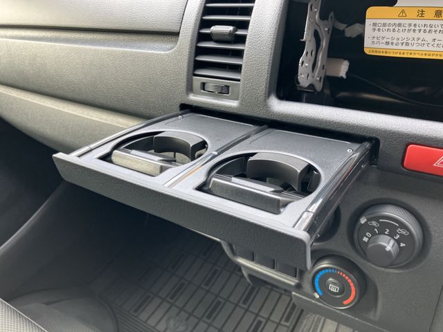 TOYOTA HIACE van 1.15t 2WD 2025