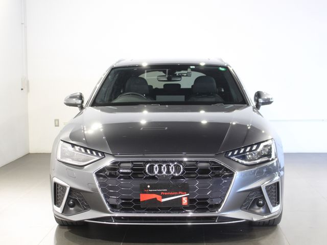 AUDI AUDI A4 AVANT 2022