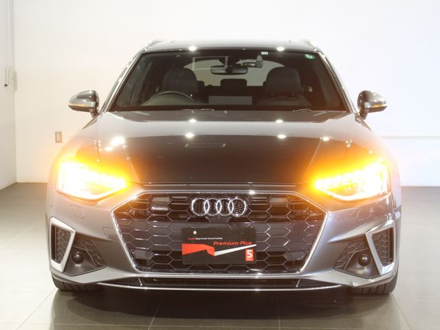 AUDI AUDI A4 AVANT 2022