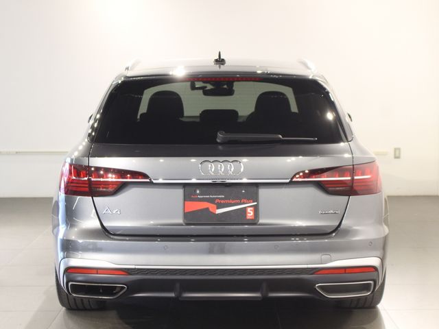 AUDI AUDI A4 AVANT 2022