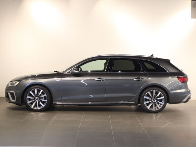 AUDI AUDI A4 AVANT 2022