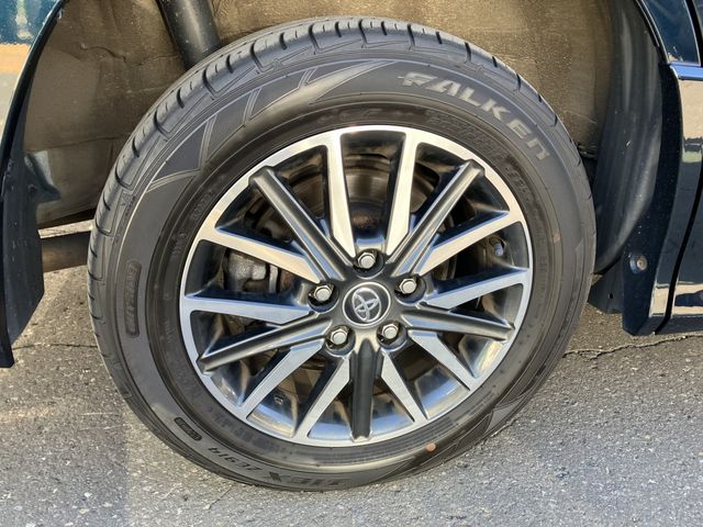 TOYOTA VOXY 4WD 2017