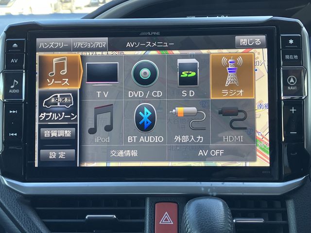 TOYOTA VOXY 4WD 2017