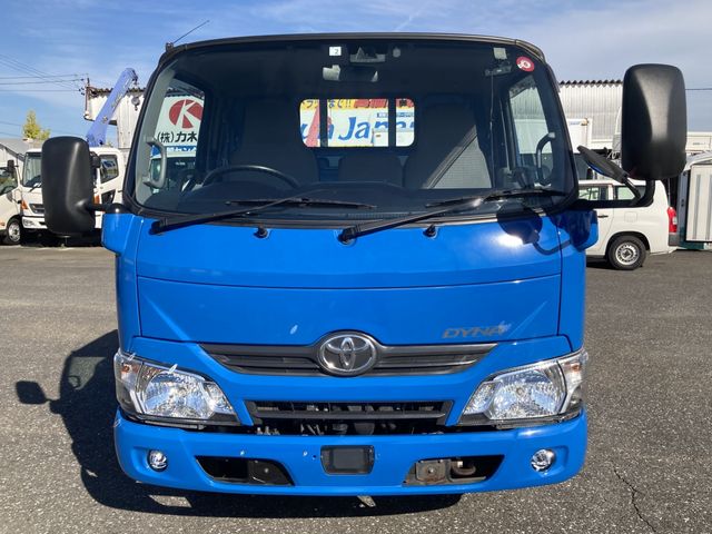 TOYOTA DYNA 2018