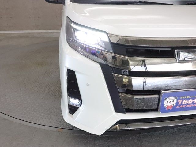 TOYOTA NOAH 2019