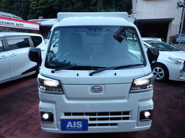 DAIHATSU HIJET truck 2025