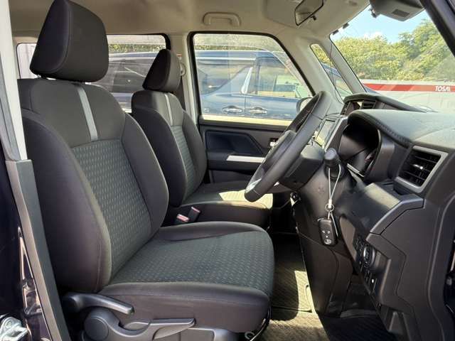 TOYOTA ROOMY 4WD 2022