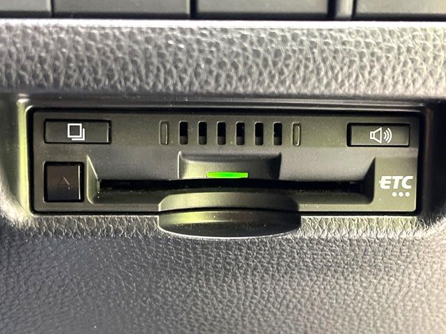 TOYOTA HARRIER 2WD 2022