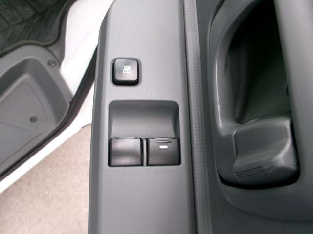 NISSAN CLIPPER EV 2024