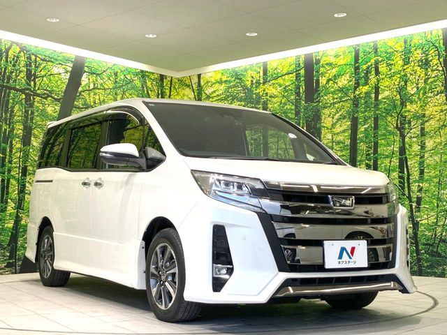 TOYOTA NOAH 2019