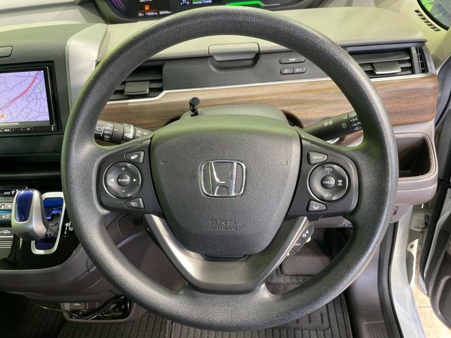 HONDA FREED HYBRID 2017