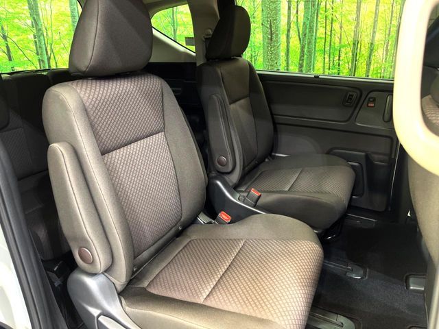 HONDA FREED HYBRID 2023