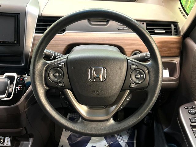 HONDA FREED HYBRID 2023