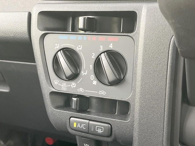 DAIHATSU HIJET CARGO 2025