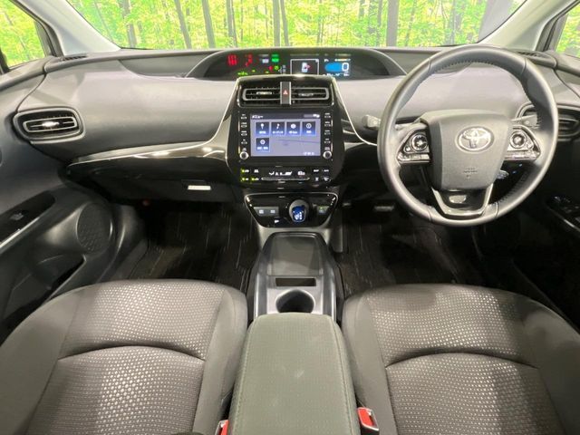 TOYOTA PRIUS 4WD 2022