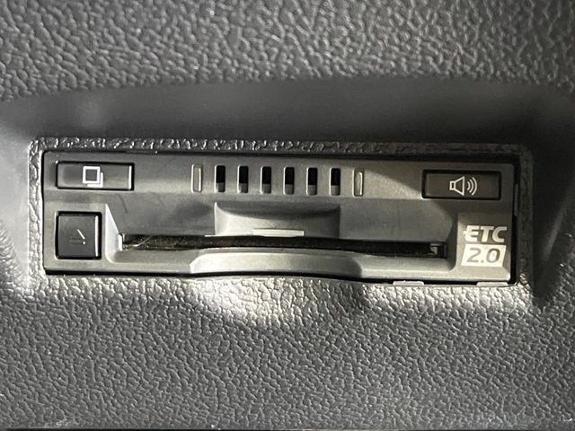 TOYOTA PRIUS 4WD 2022