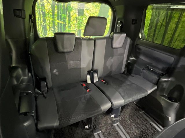 TOYOTA VOXY 4WD 2020