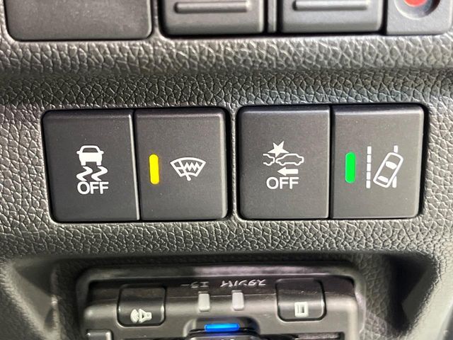 HONDA FREED HYBRID 2023