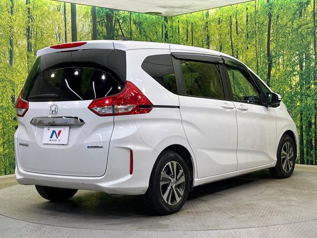 HONDA FREED HYBRID 2023