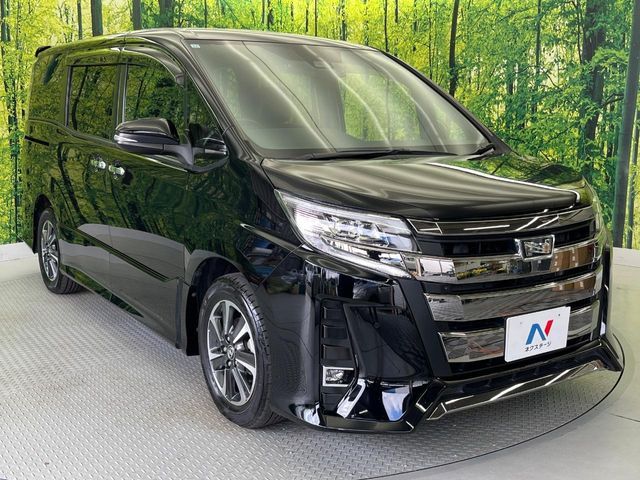 TOYOTA NOAH 2019