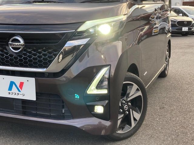 NISSAN ROOX 2020