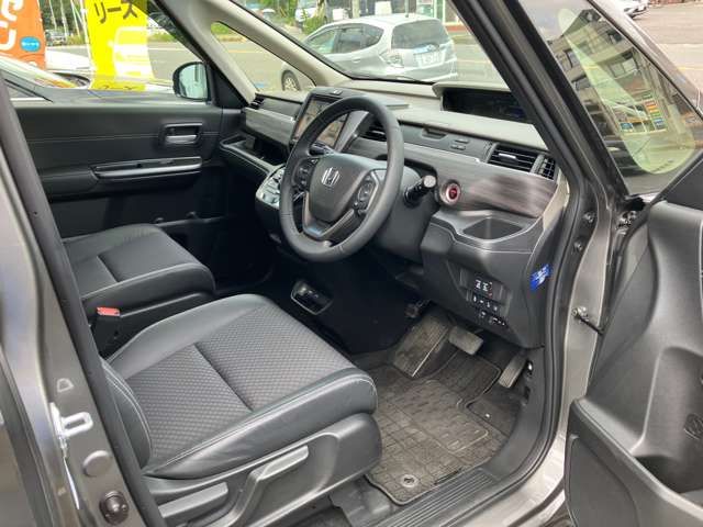 HONDA FREED plus HYBRID 2022