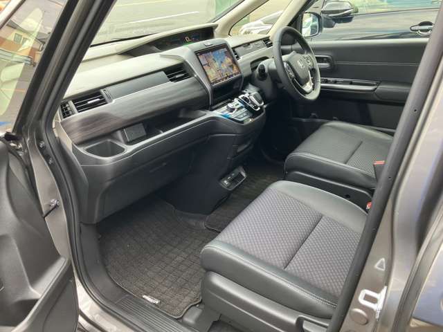 HONDA FREED plus HYBRID 2022