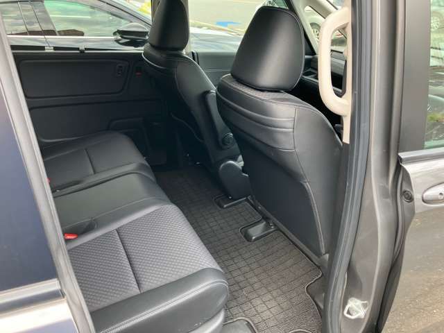 HONDA FREED plus HYBRID 2022