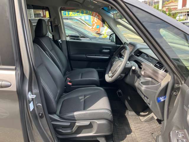 HONDA FREED plus HYBRID 2022